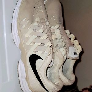 Nike lunar fingertrap trainers